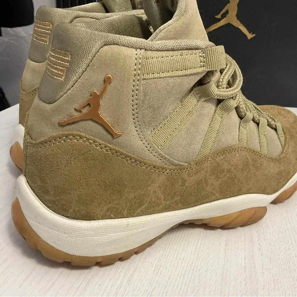 Air Jordan Retro 11’s Olive Green Sneakers Sz 9